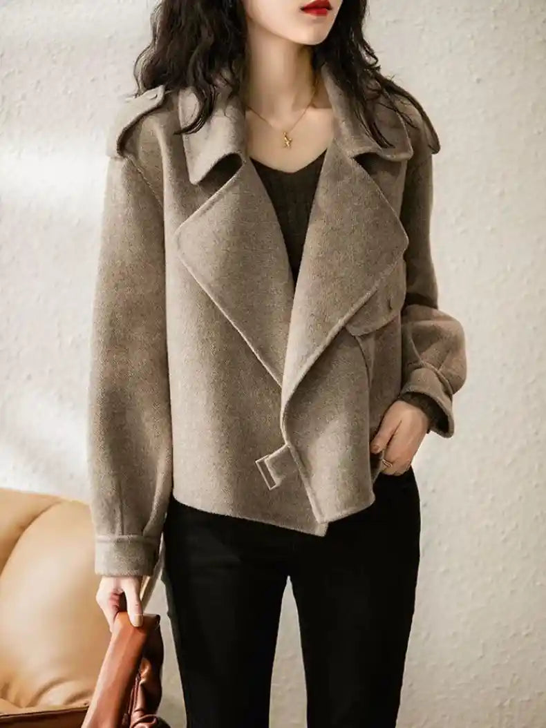 Wide Collar Wool Blended Short Coat