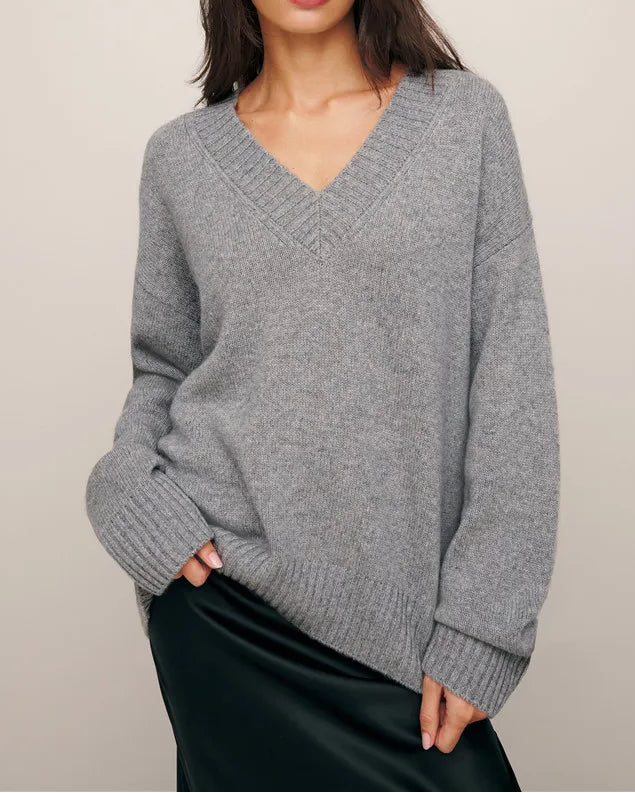 Loose-Fitting Wool Knit V-Neck Sweater