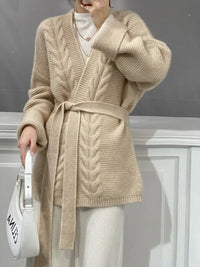 Gentle Short Cable Wool Cardigan