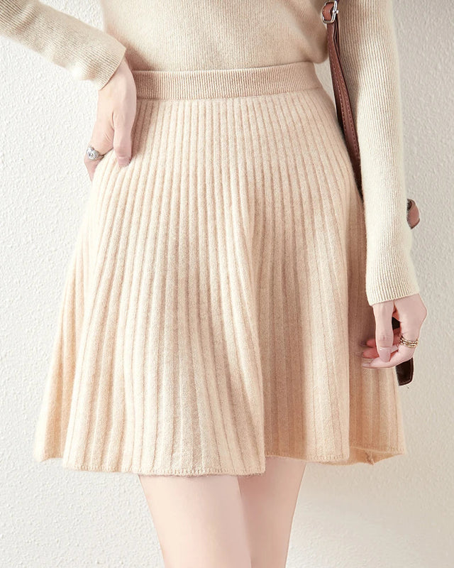 Wool Knitted Fashionable Solid-Color Short Skirt