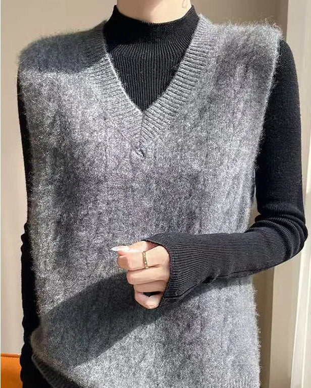 Stylish Loose V-Neck Knitted Vest