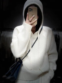 100% Wool Gentle Knited Hoodie