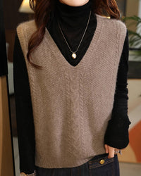 Loose-Fitting Wool V-Neck Thick Knitted Vest