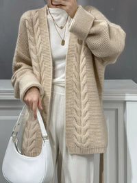 Gentle Short Cable Wool Cardigan