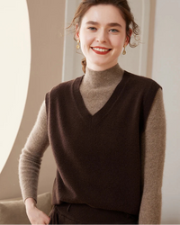 Simple style women's sleeveless cashmere waistcoat, pure cashmere V-neck pullover vest, soft warm knit ideal for autumn winter everyday casual wear.