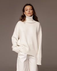 Oversized Turtleneck Cashmere Sweater